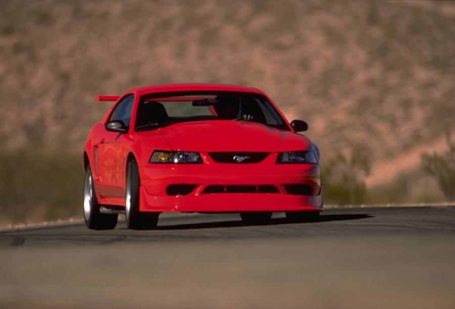  Ford Mustang SVT Cobra R 2000 года  (фото 42 из 128)